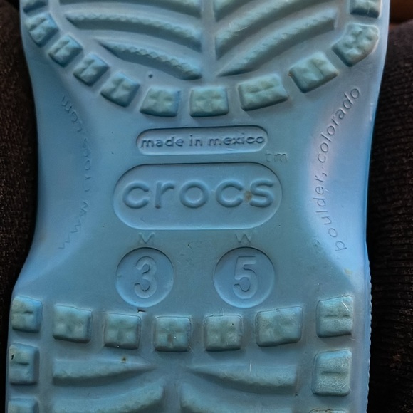 Unisex Blue Crocs Sandals - Picture 10 of 10